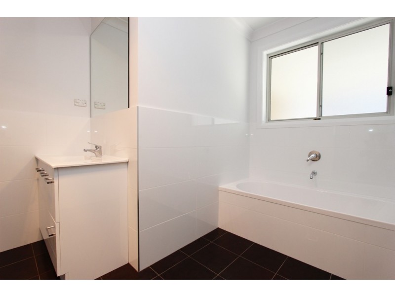 72 Graham Drive, Kelso NSW 2795