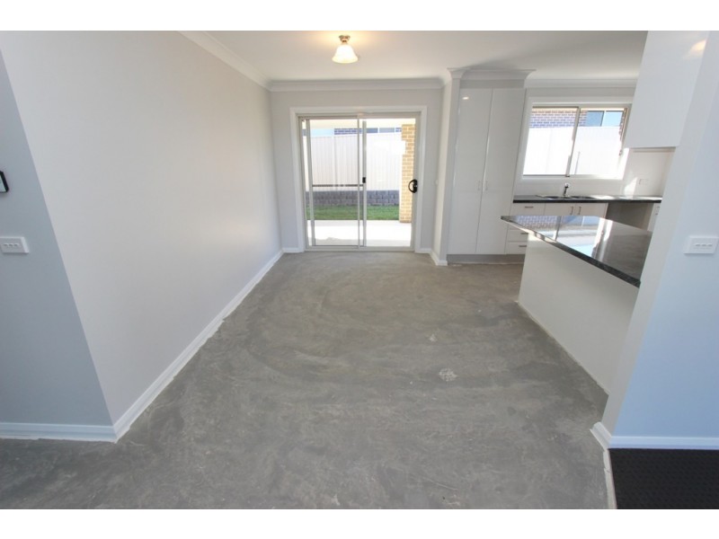 72 Graham Drive, Kelso NSW 2795