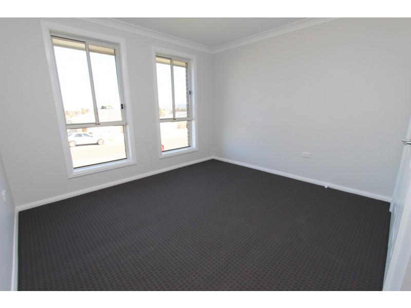 72 Graham Drive, Kelso NSW 2795