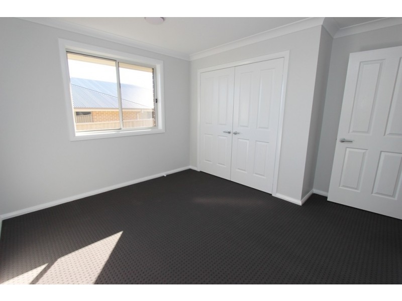 72 Graham Drive, Kelso NSW 2795