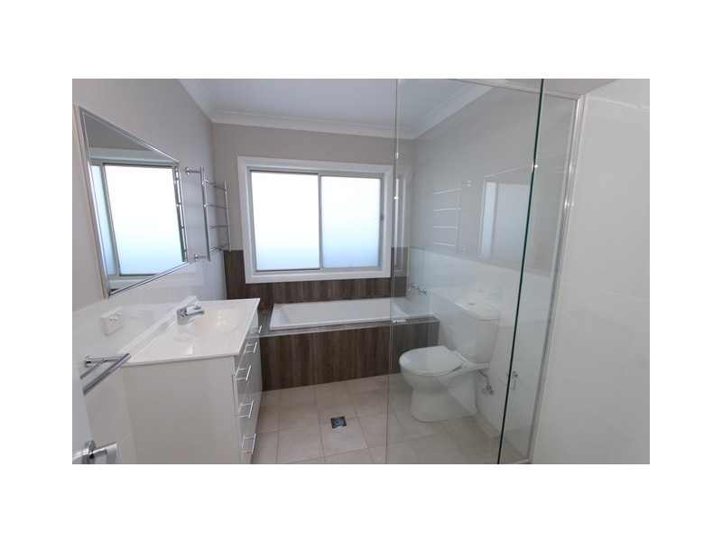 2 Cassidy Way, Kelso NSW 2795