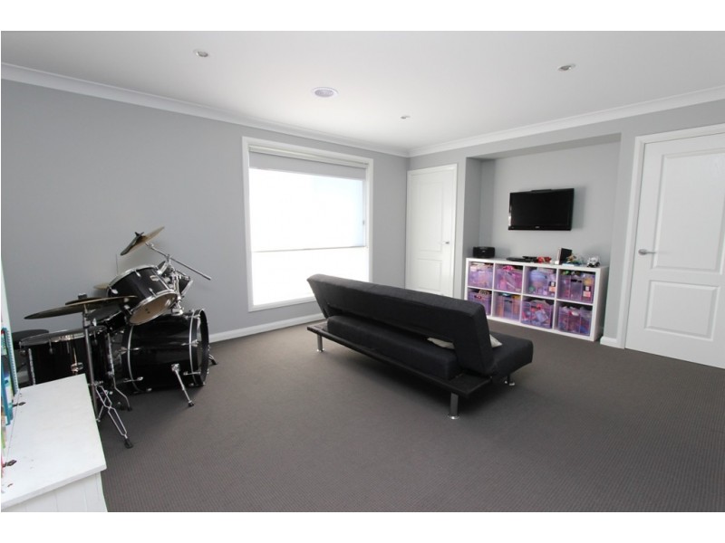 9 Redding Drive, Kelso NSW 2795