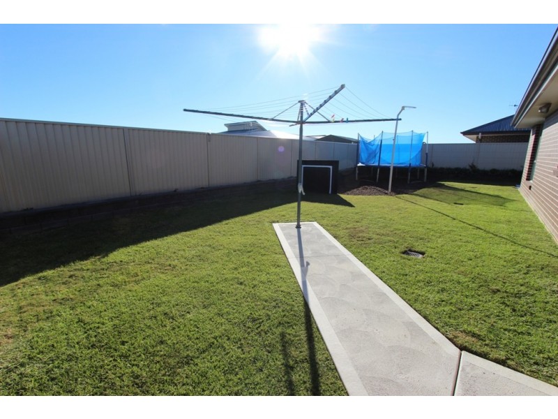 9 Redding Drive, Kelso NSW 2795