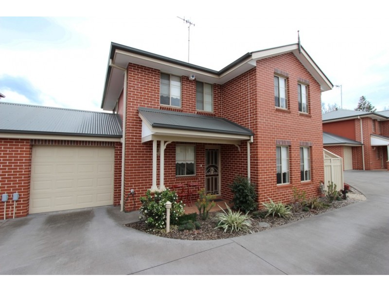 3/126 Howick Street, Bathurst NSW 2795