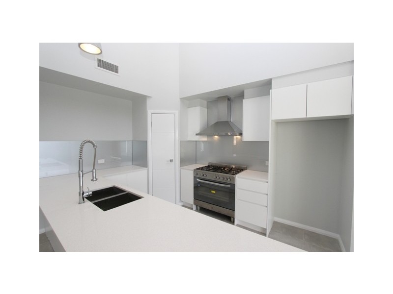 24 Governors Parade, Windradyne NSW 2795