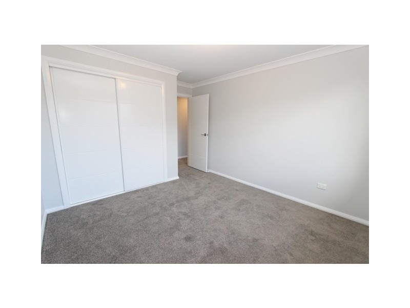 24 Governors Parade, Windradyne NSW 2795