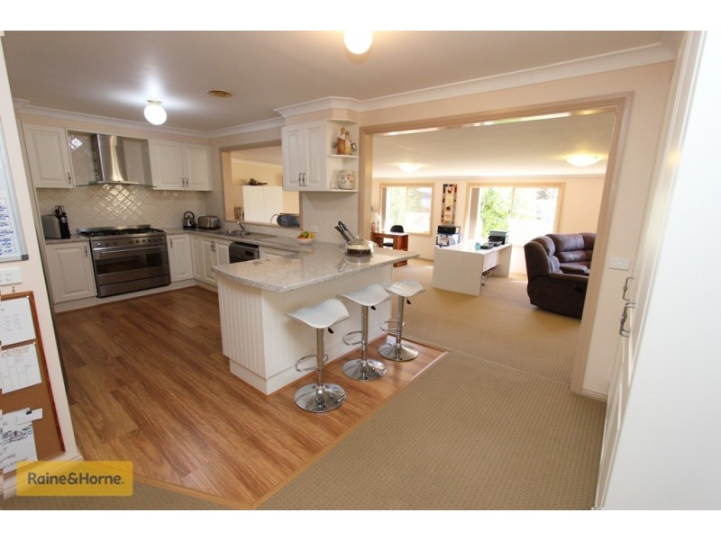 6 Cox Lane, Eglinton NSW 2795