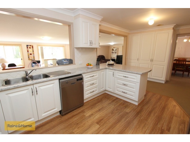 6 Cox Lane, Eglinton NSW 2795