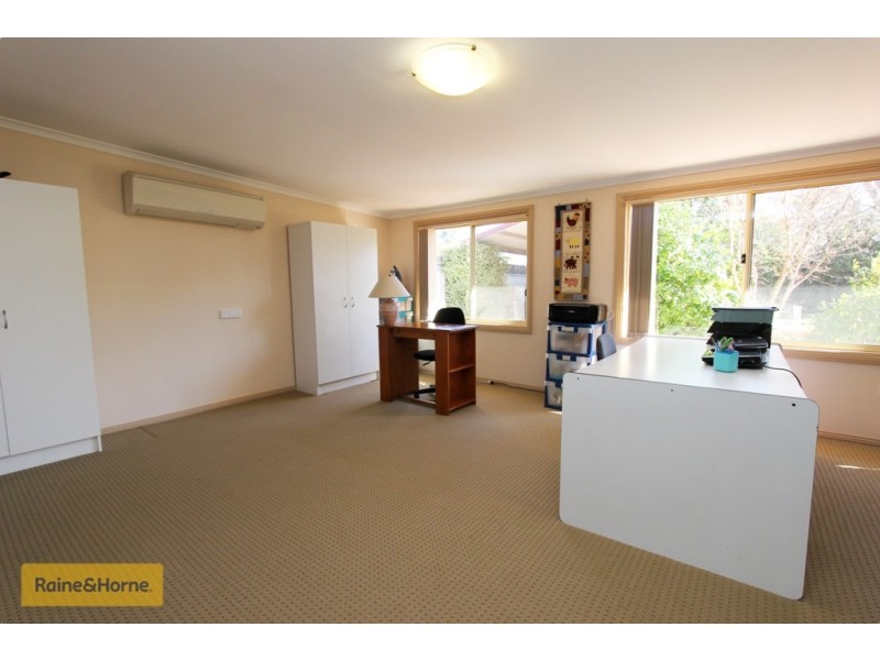 6 Cox Lane, Eglinton NSW 2795