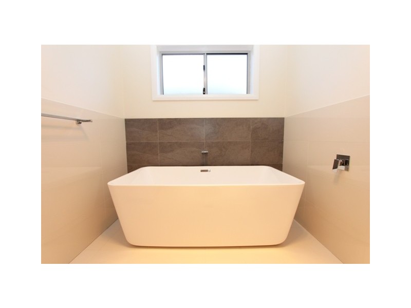 22 Governors Parade, Windradyne NSW 2795