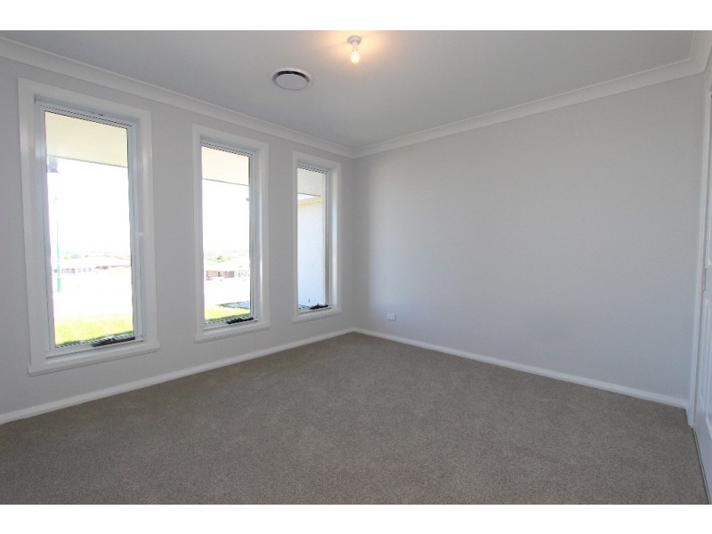 28 McGillan Drive, Kelso NSW 2795