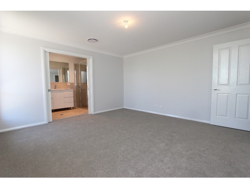 28 McGillan Drive, Kelso NSW 2795