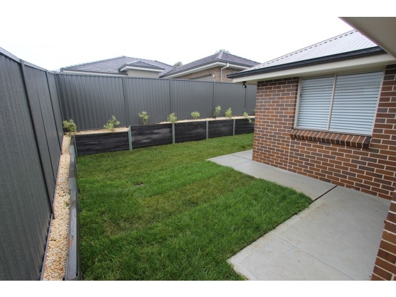 21 Parer Road, Bathurst NSW 2795