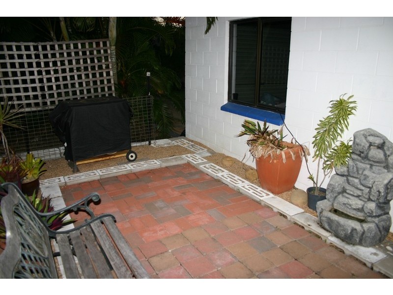 12 Dennis Street, Ayr QLD 4807