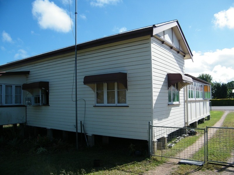 113 Railway Street, Ayr QLD 4807
