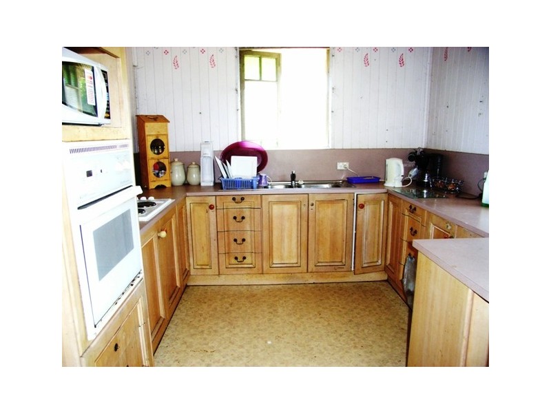 39 Seventh Avenue, Home Hill QLD 4806