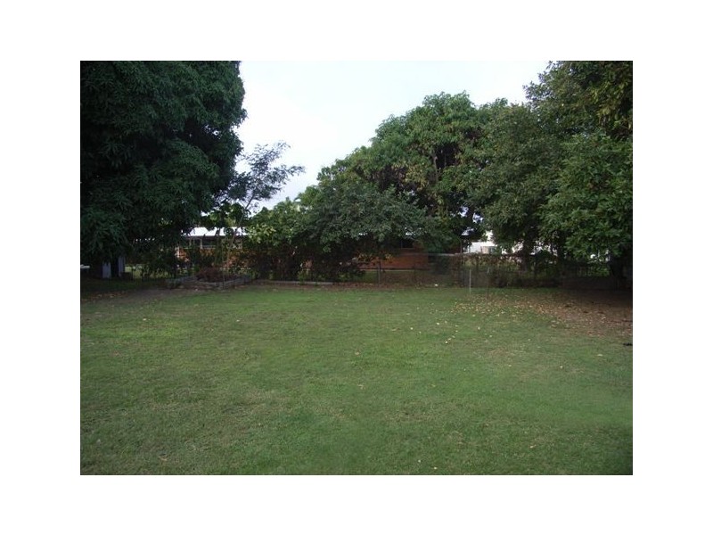 97 Eleventh Avenue, Home Hill QLD 4806