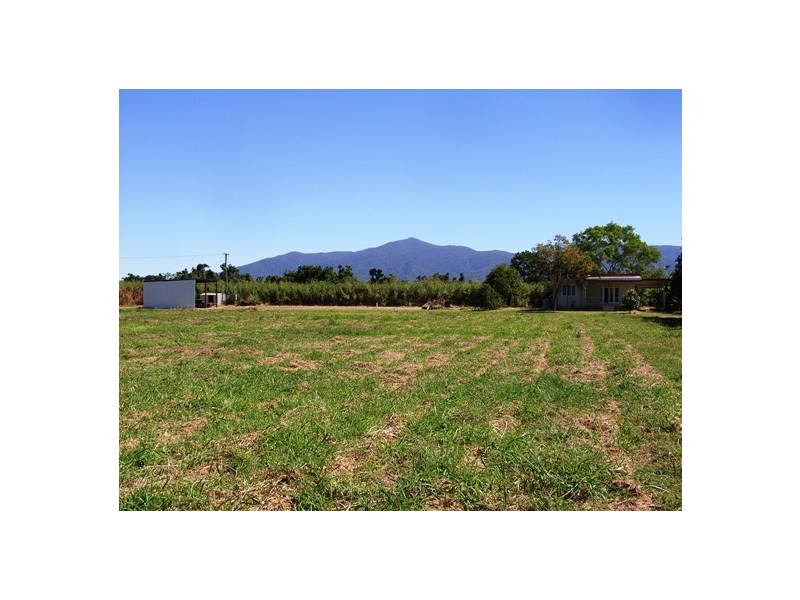 221 Hodel Road, Giru QLD 4809