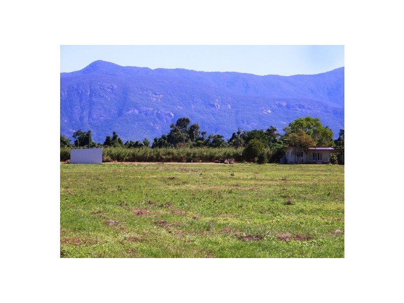 221 Hodel Rd, Giru QLD 4809