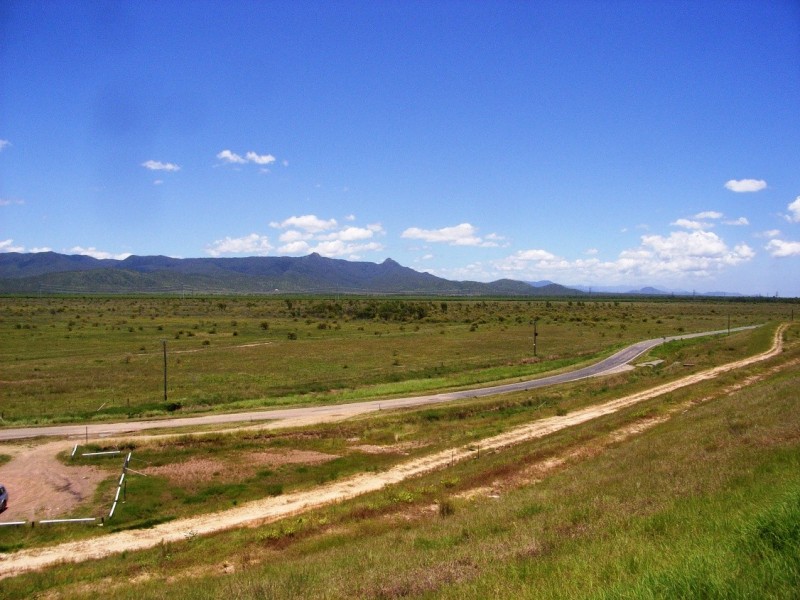 Pinnacles QLD 4815