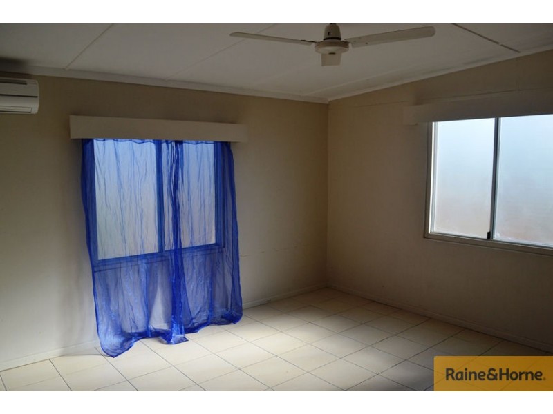 1 Tenth Avenue, Home Hill QLD 4806