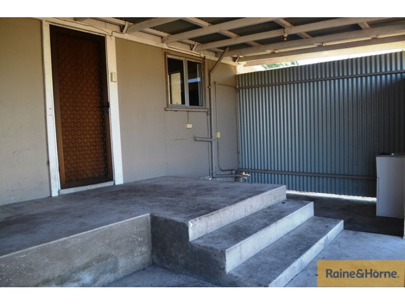 1 Tenth Avenue, Home Hill QLD 4806