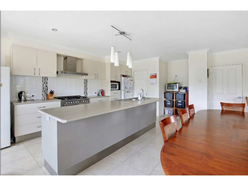 45 Hillandale Court, Bonegilla VIC 3691