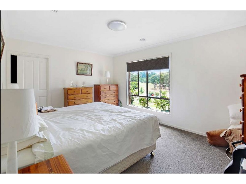 45 Hillandale Court, Bonegilla VIC 3691