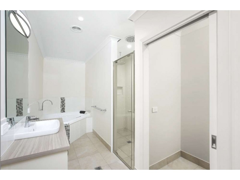 45 Hillandale Court, Bonegilla VIC 3691