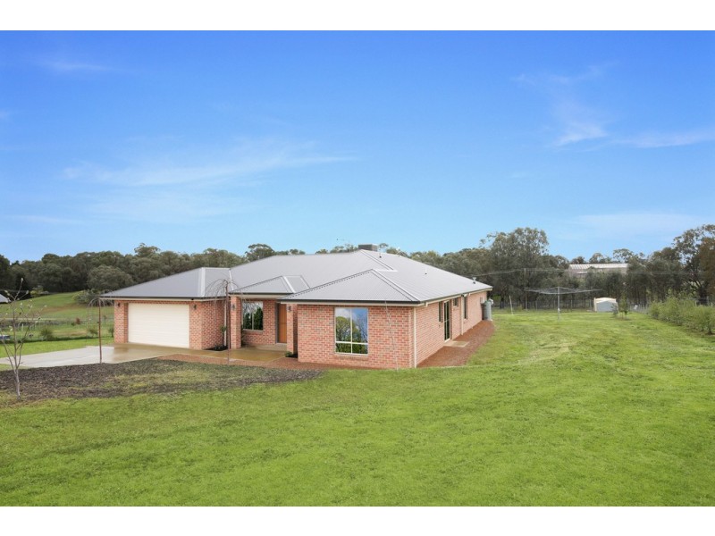 45 Hillandale Court, Bonegilla VIC 3691