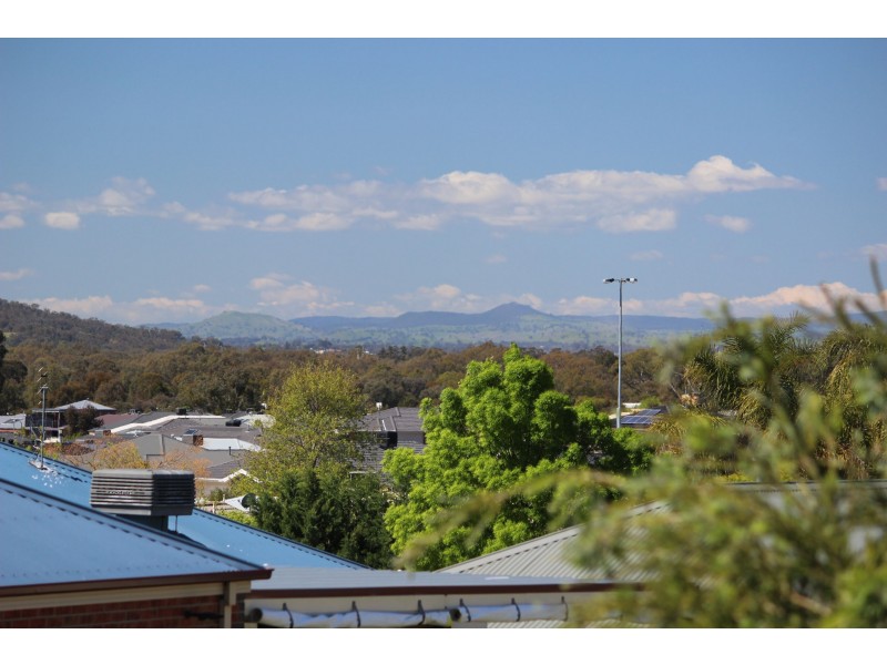 7 Carnoustie Avenue, Wodonga VIC 3690