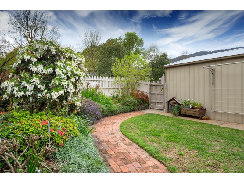 4 Coleman Court, Dartmouth VIC 3701