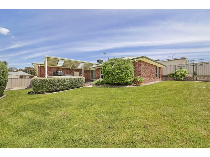 12 Bisque Court, Wodonga VIC 3690