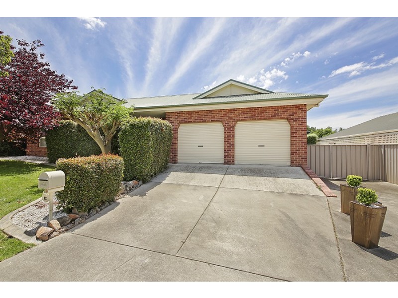 12 Bisque Court, Wodonga VIC 3690