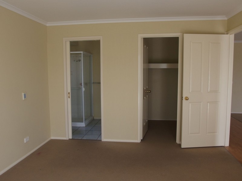 31 Dundee Drive, Wodonga VIC 3690