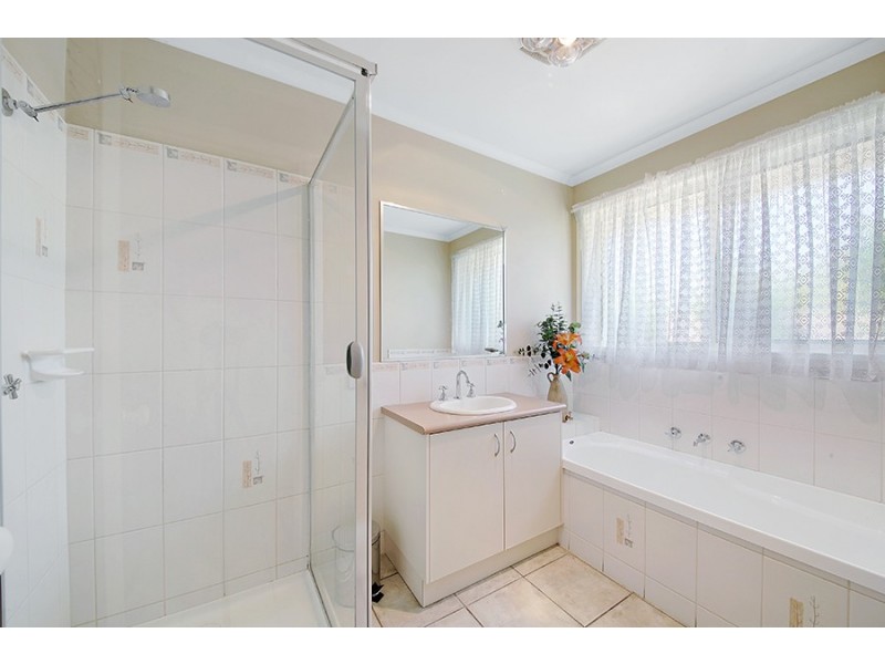 4 Bel Air Street, Wodonga VIC 3690