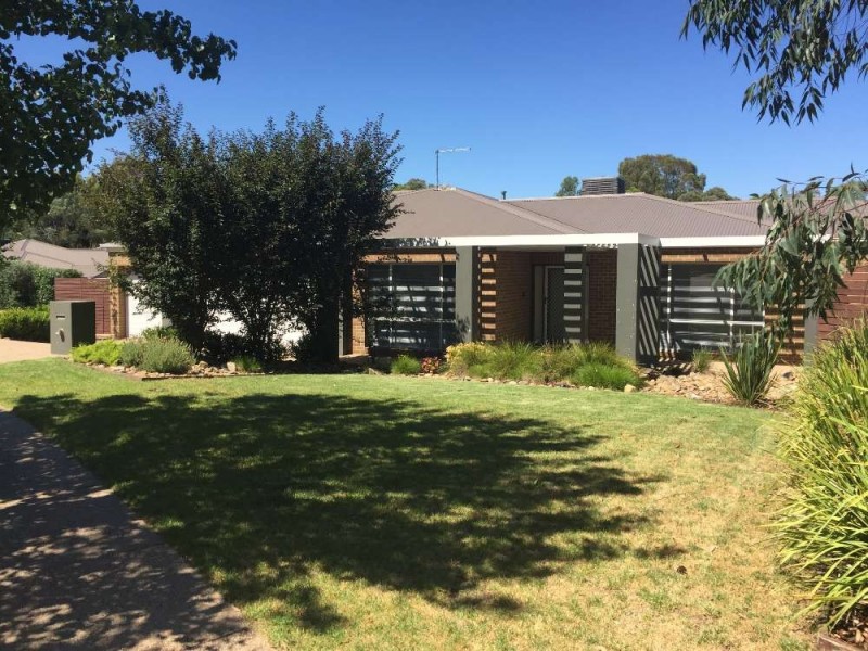 21 Cottesloe Court, Wodonga VIC 3690