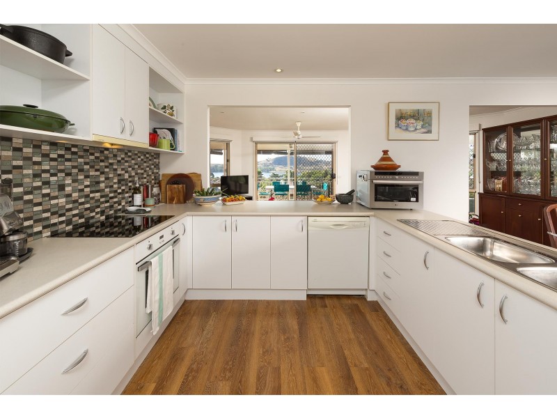 10 Elizabeth Crescent, Bellbridge VIC 3691