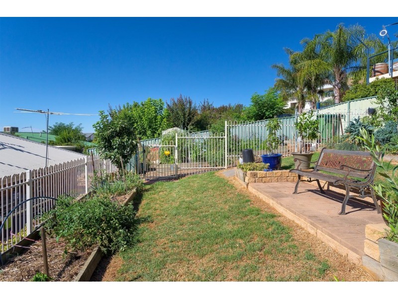 10 Elizabeth Crescent, Bellbridge VIC 3691