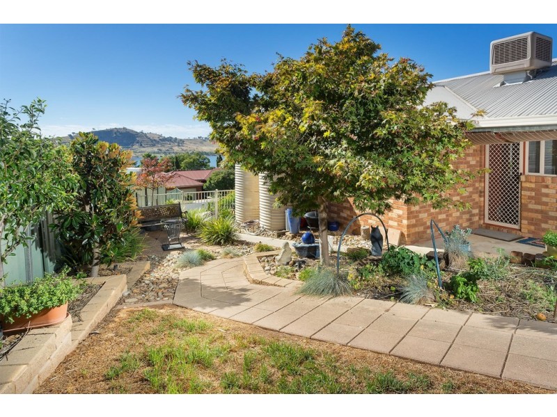 10 Elizabeth Crescent, Bellbridge VIC 3691