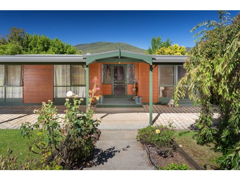 4 Coleman Court, Dartmouth VIC 3701