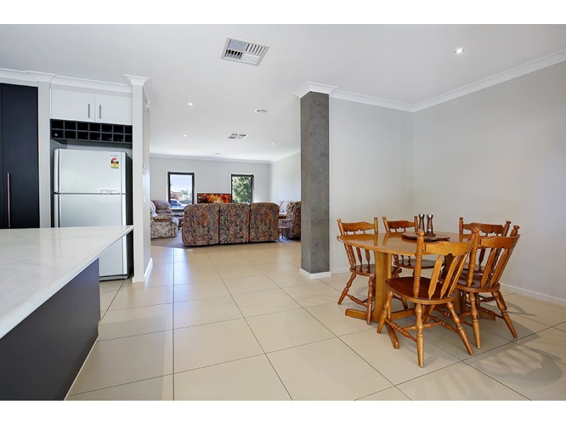 1 Grace Court, West Wodonga VIC 3690