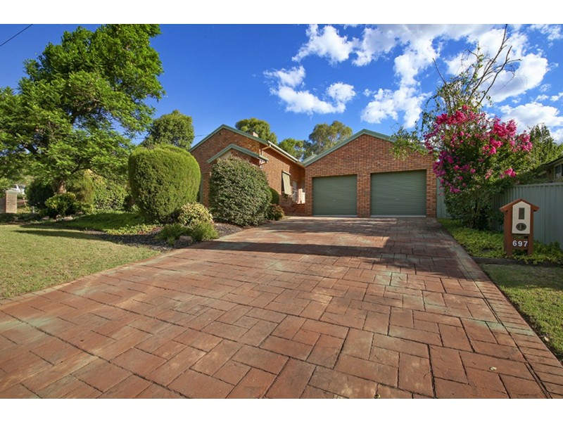697 Hodge Street, Albury NSW 2640