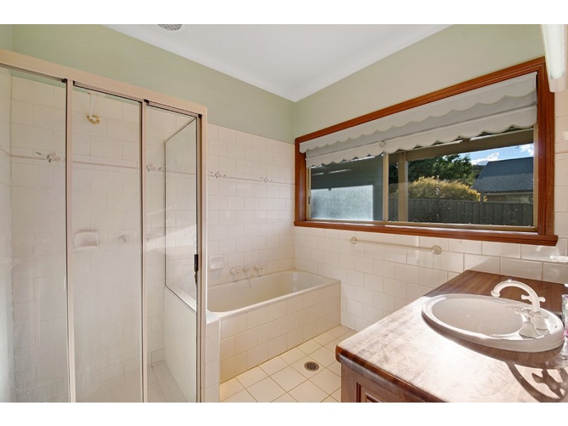 697 Hodge Street, Albury NSW 2640