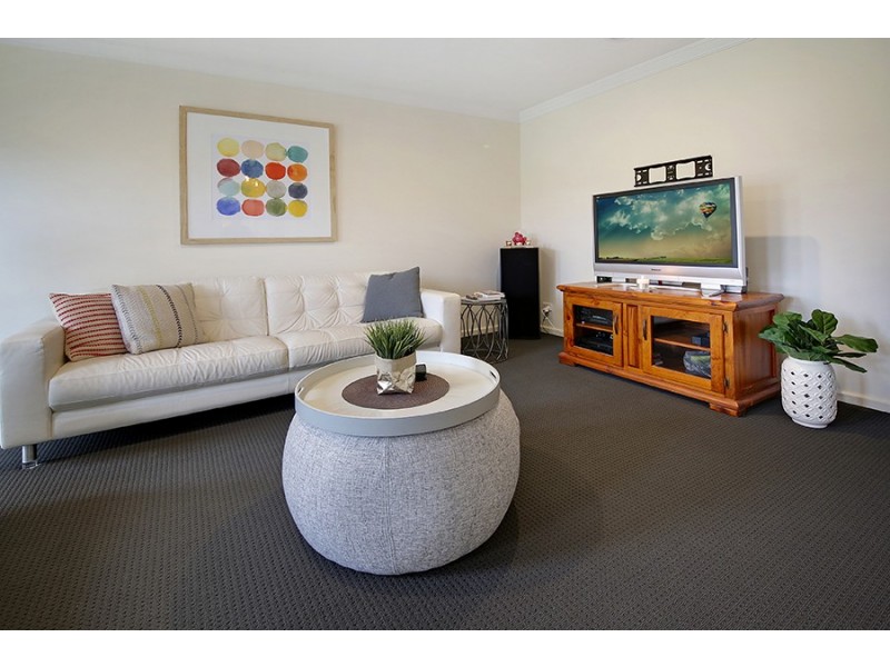 12 Pioneer Place, Thurgoona NSW 2640