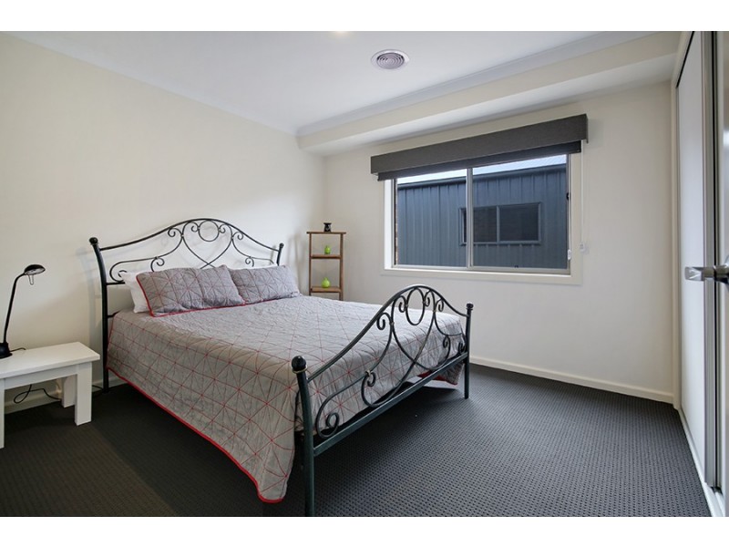 12 Pioneer Place, Thurgoona NSW 2640