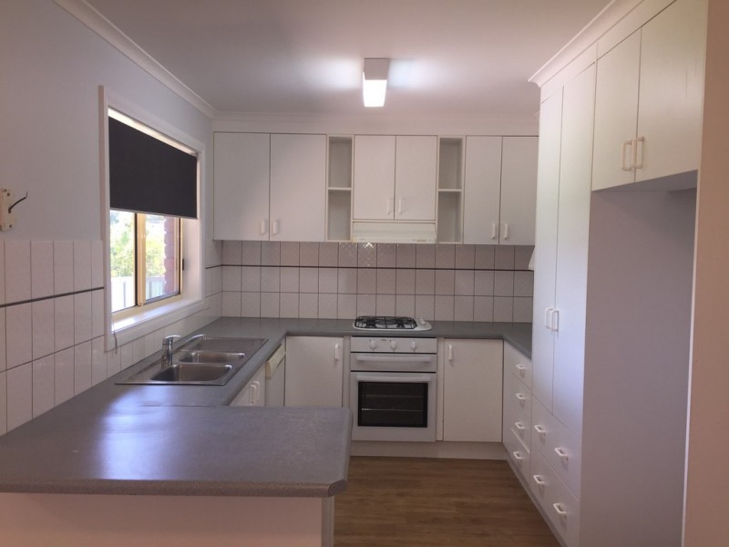 419 McLennan Street, West Albury NSW 2640