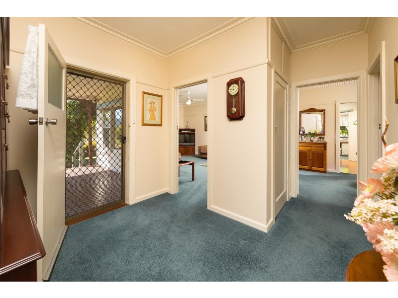 6 Drummond Street, Eskdale VIC 3701