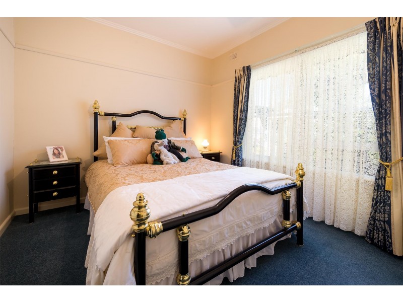 6 Drummond Street, Eskdale VIC 3701