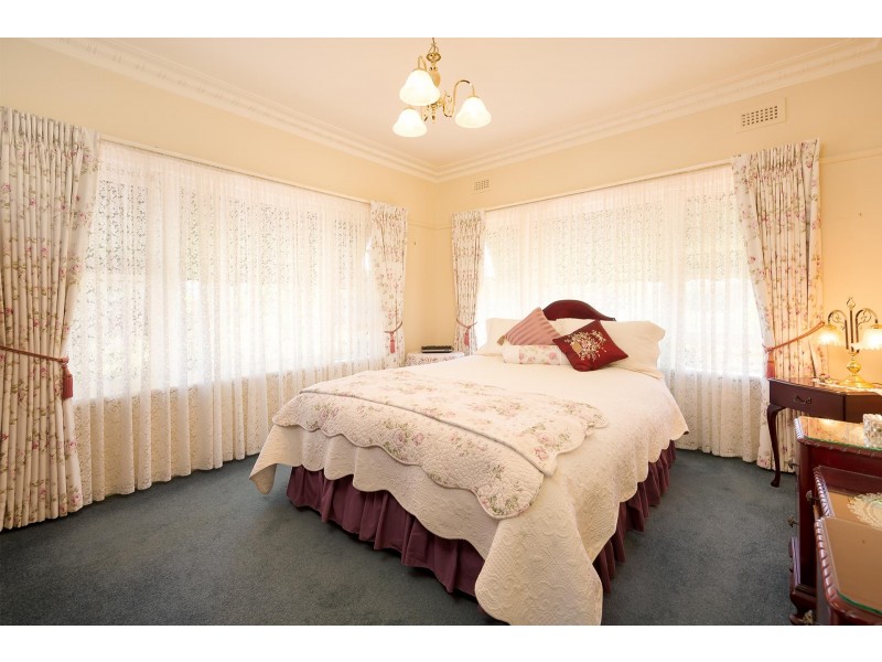 6 Drummond Street, Eskdale VIC 3701